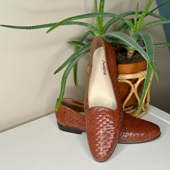 Trotters Shoes - Trotters Woven Leather Loafers SlipOn Flats Brown Basketweave Leather 10.5N NWOB